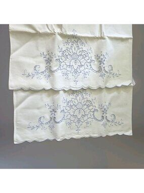 Vintage 34x19 Cottagecore Scalloped Embroidered Pillowcases Pair Farmhouse Decor